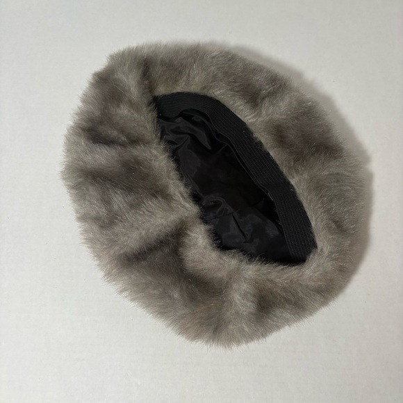 Vintage 60s 70s Retro Gray Faux Fur Beret Winter Women’s Hat Chic Old Money main image 2